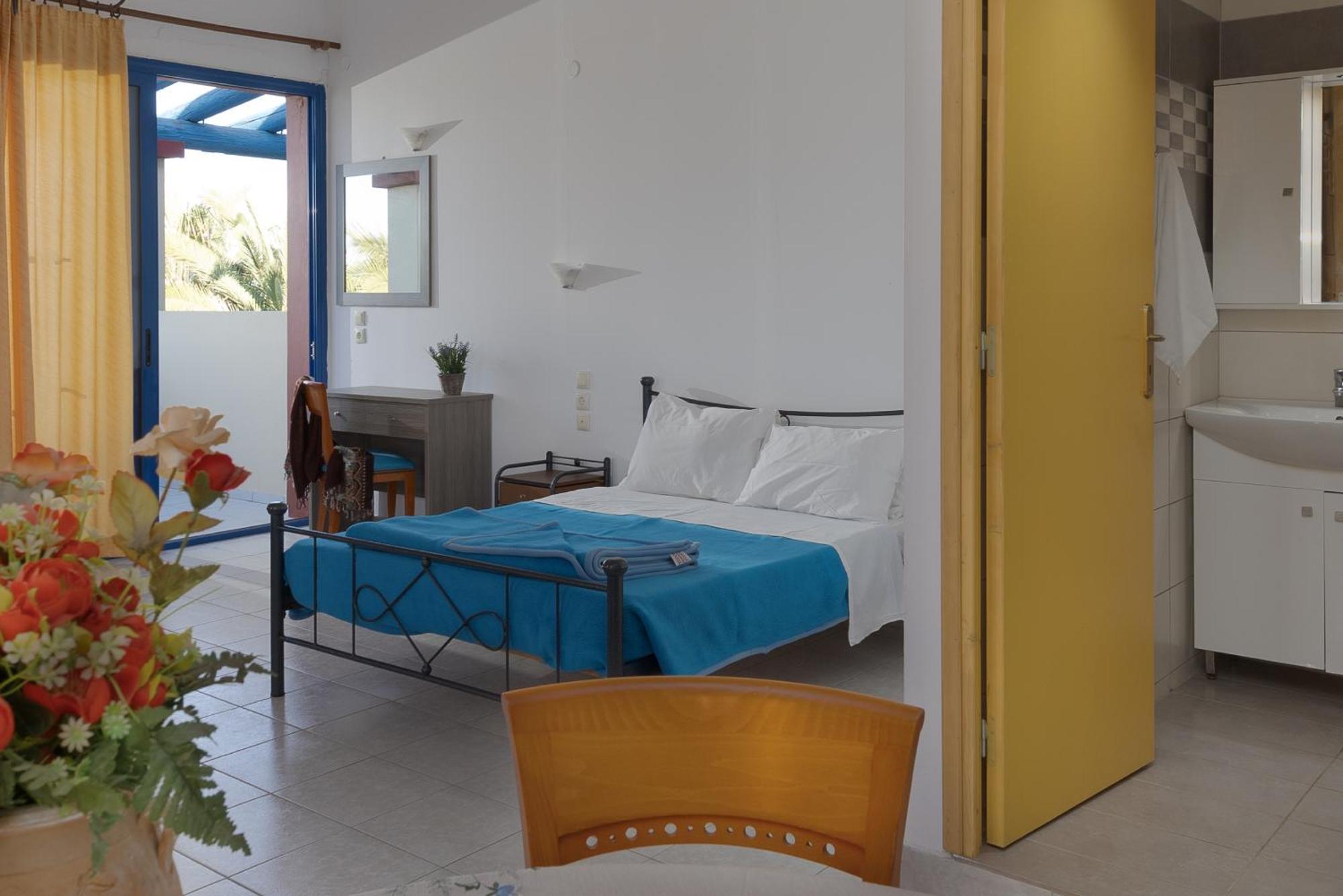 Palm Bay By Estia Hotell Sissi Eksteriør bilde